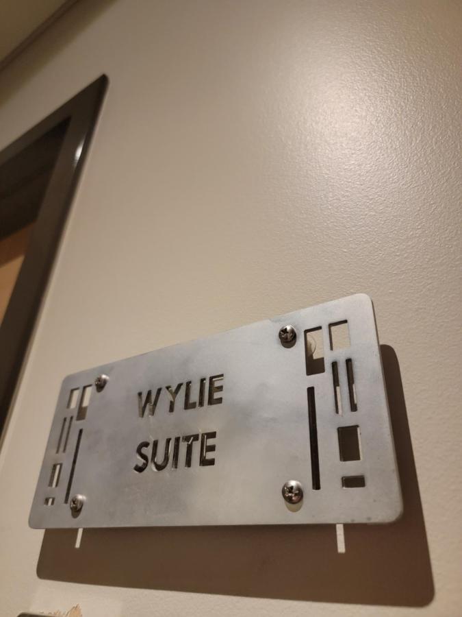 Suites At 118 Bloomington Eksteriør billede
